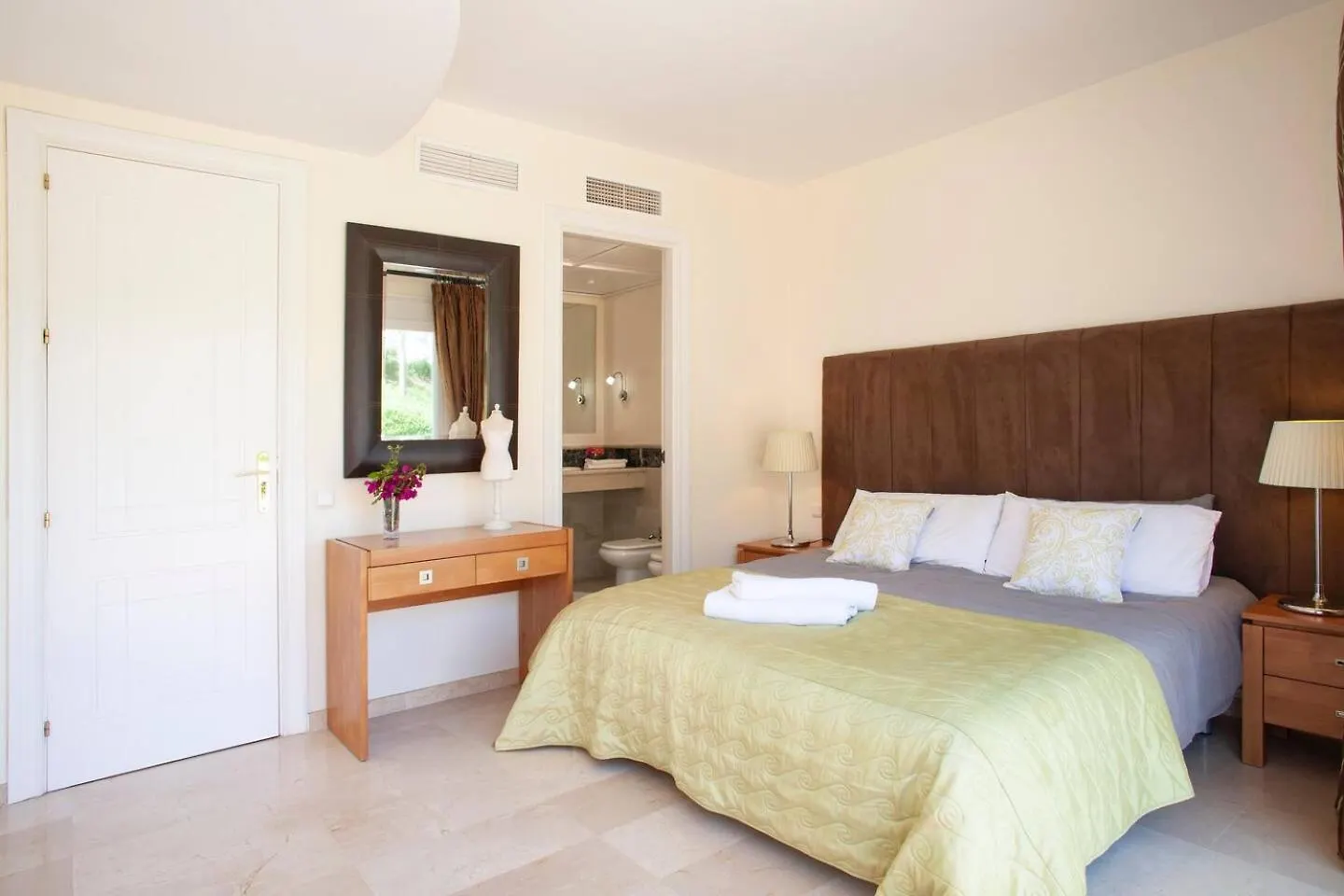 Mediterranean Townhouse Calagolf Mijas Semesterbostad